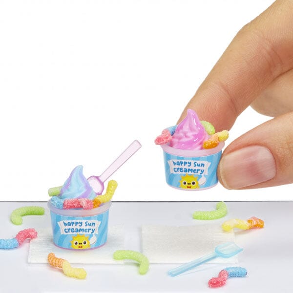 MGA's Miniverse™ - Make It Mini Café: Series 5 Wave A 2025 Mystery Capsule - Image 8